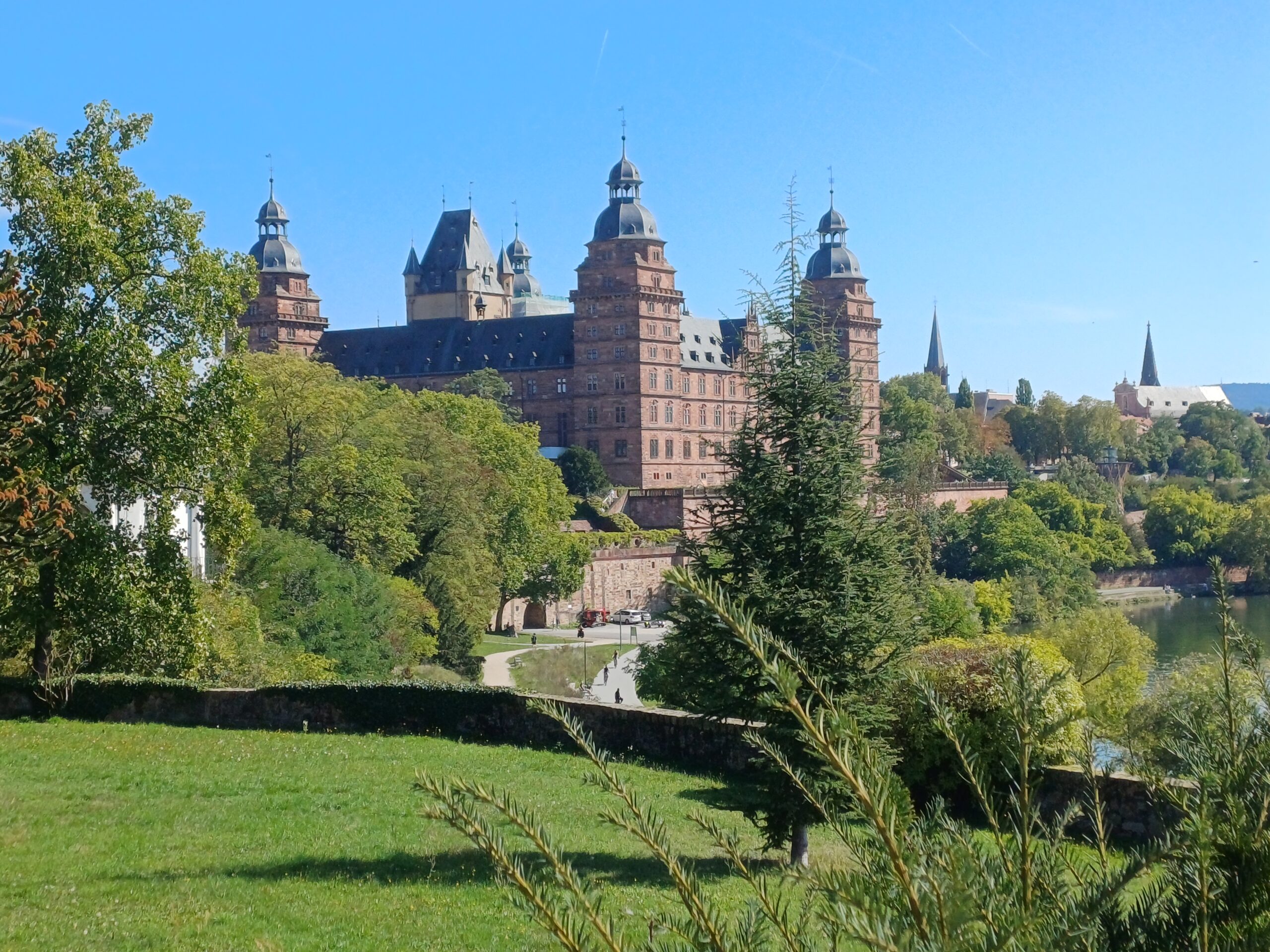 Halle